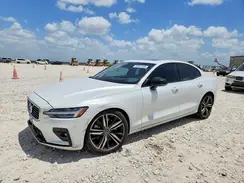 7JRA22TM3KG012258 2019 VOLVO S60