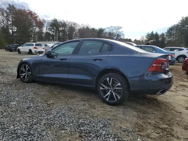 7JRA22TM3KG012826 2019 VOLVO S60 - Image 2