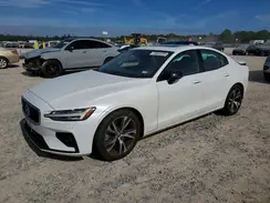 7JRA22TM3KG014740 2019 VOLVO S60