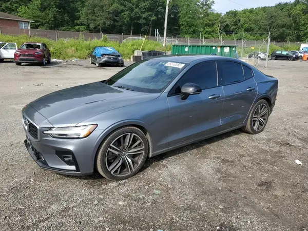 7JRA22TM3KG017377 2019 VOLVO S60 - Image 1