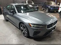 7JRA22TM5KG004212 2019 VOLVO S60