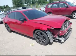 7JRA22TM5KG005151 2019 VOLVO S60