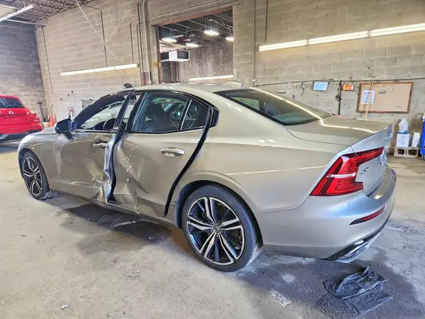 7JRA22TM5MG095307 2021 VOLVO S60 - Image 2