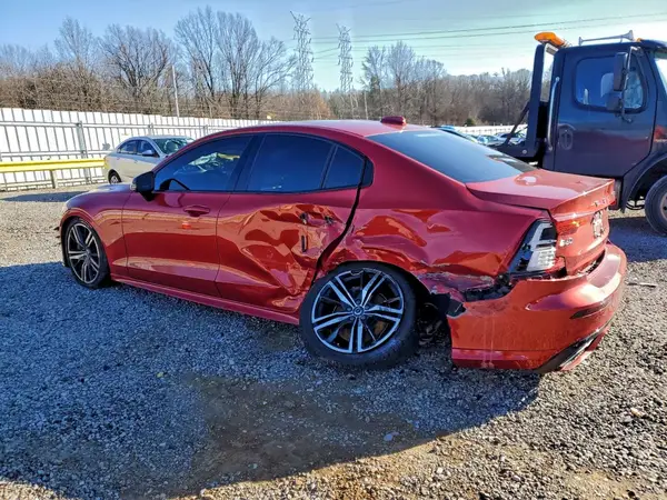 7JRA22TM6KG000458 2019 VOLVO S60 - Image 2