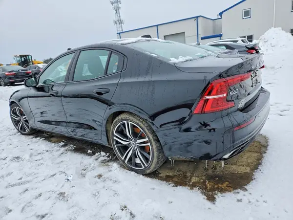 7JRA22TM6KG003974 2019 VOLVO S60 - Image 2