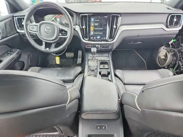 7JRA22TM6KG003974 2019 VOLVO S60 - Image 8