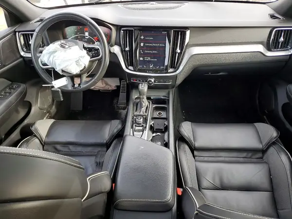 7JRA22TM7KG014501 2019 VOLVO S60 - Image 8