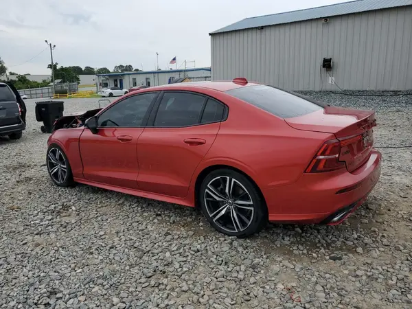 7JRA22TM8KG001854 2019 VOLVO S60 - Image 2