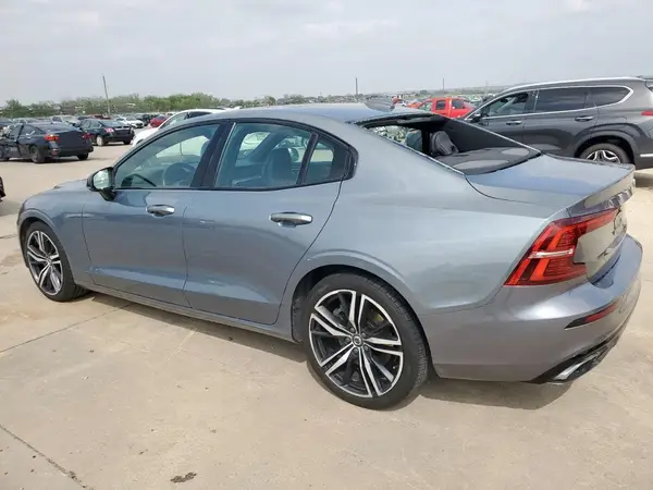 7JRA22TM8KG016502 2019 VOLVO S60 - Image 2