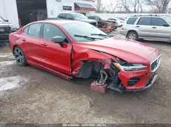 7JRA22TM8LG039831 2020 VOLVO S60