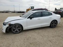 7JRA22TMXLG037370 2020 VOLVO S60