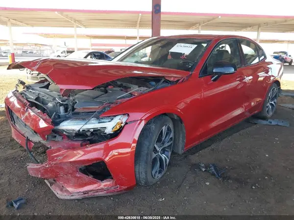 7JRA22TMXLG067873 2020 VOLVO S60 - Image 2
