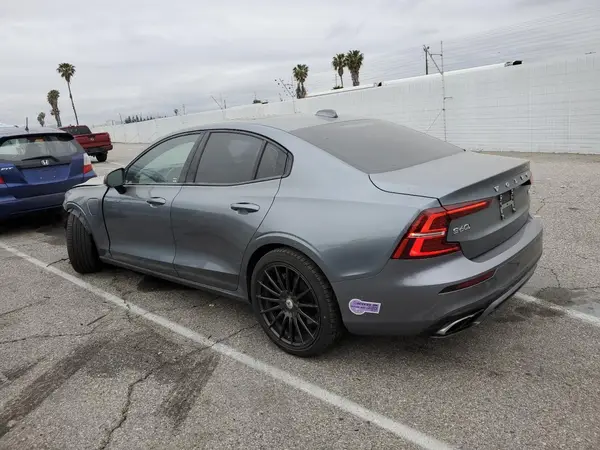 7JRBR0FM3KG012437 2019 VOLVO S60 - Image 2