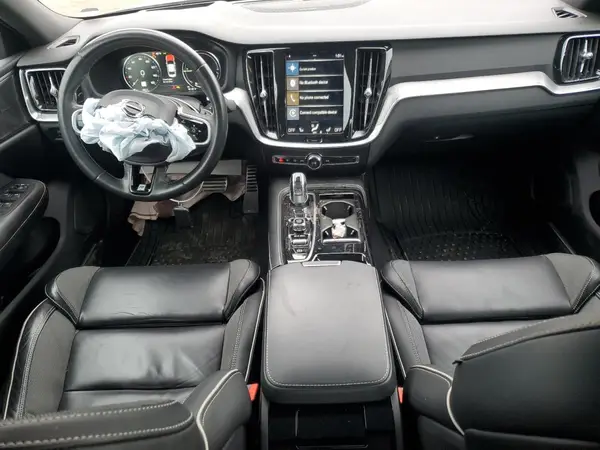 7JRBR0FM3KG016343 2019 VOLVO S60 - Image 8