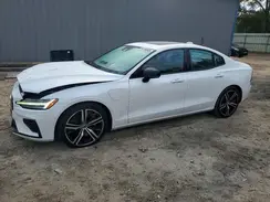 7JRBR0FM5KG013881 2019 VOLVO S60