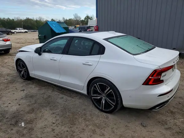 7JRBR0FM5KG013881 2019 VOLVO S60 - Image 2