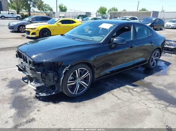 7JRBR0FM9KG015181 2019 VOLVO S60 - Image 2