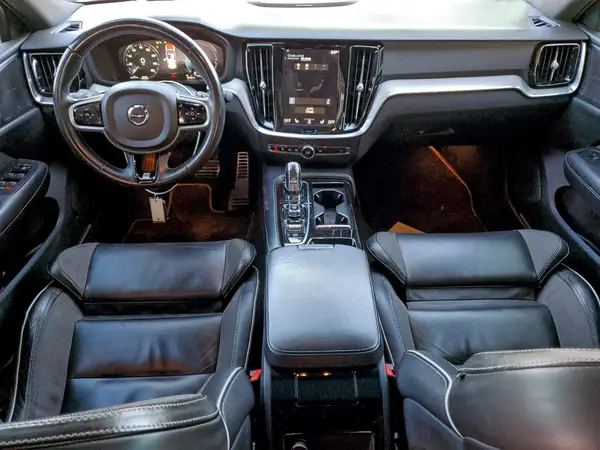 7JRBR0FMXKG014430 2019 VOLVO S60 - Image 8