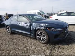 7JRBR0FZ3MG126873 2021 VOLVO S60