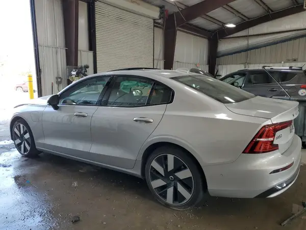 7JRH60FL5RG287585 2024 VOLVO S60 - Image 2