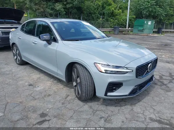 7JRH60FL5RG305681 2024 VOLVO S60 - Image 1