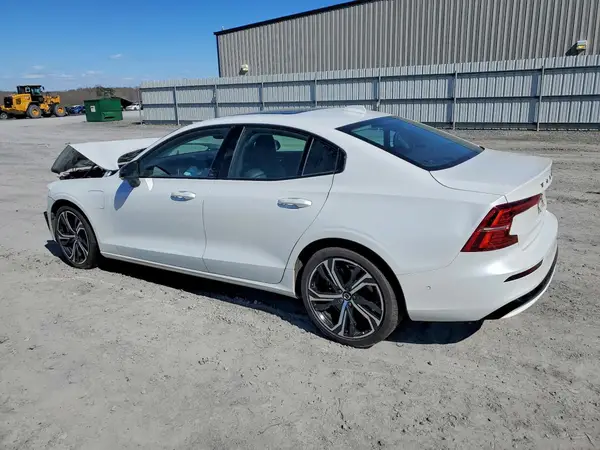 7JRH60FW9PG255021 2023 VOLVO S60 - Image 2