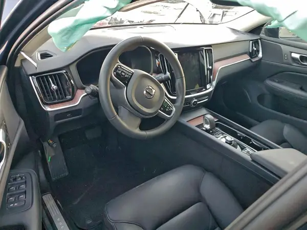 7JRL12FC0SG362221 2025 VOLVO S60 - Image 8