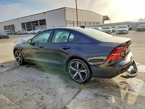 7JRL12FC1SG368867 2025 VOLVO S60 - Image 2