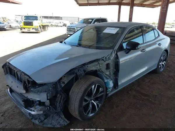 7JRL12FC2SG366979 2025 VOLVO S60 - Image 2