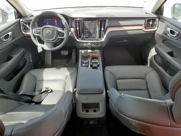 7JRL12FC2SG367288 2025 VOLVO S60 - Image 8