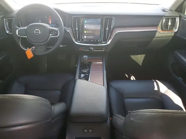 7JRL12FC5SG366992 2025 VOLVO S60 - Image 8