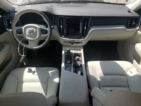 7JRL12FC7SG368680 2025 VOLVO S60 - Image 8
