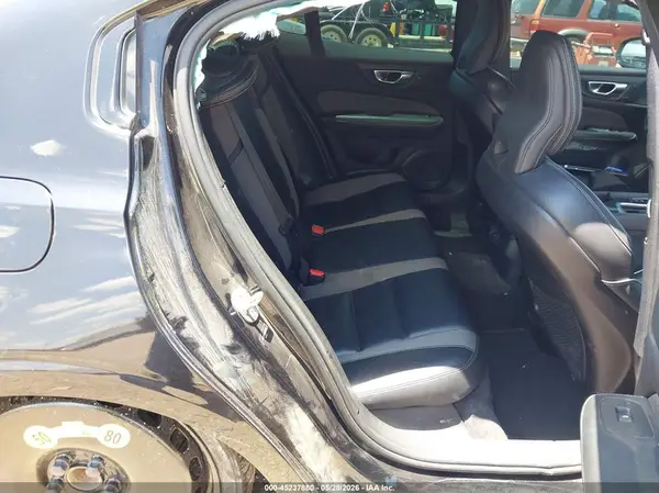 7JRL12FH4RG282958 2024 VOLVO S60 - Image 8