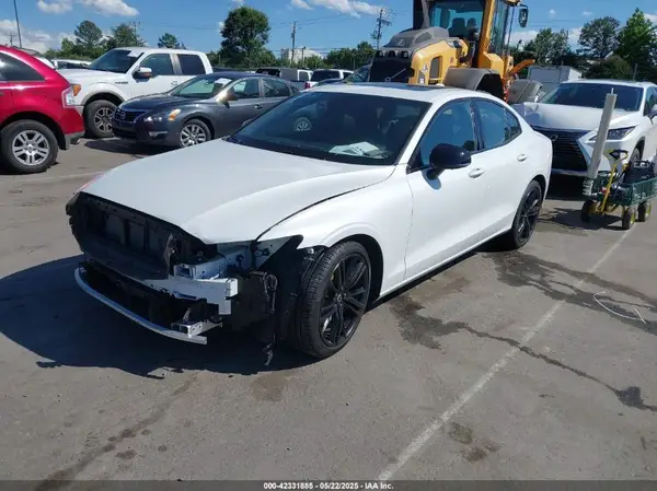 7JRL12FH5RG314705 2024 VOLVO S60 - Image 2