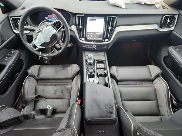 7JRL12FH6RG285747 2024 VOLVO S60 - Image 8