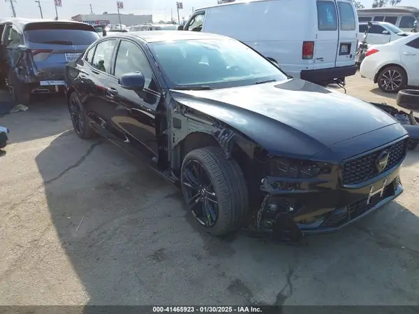 7JRL12FH6RG294738 2024 VOLVO S60 - Image 1