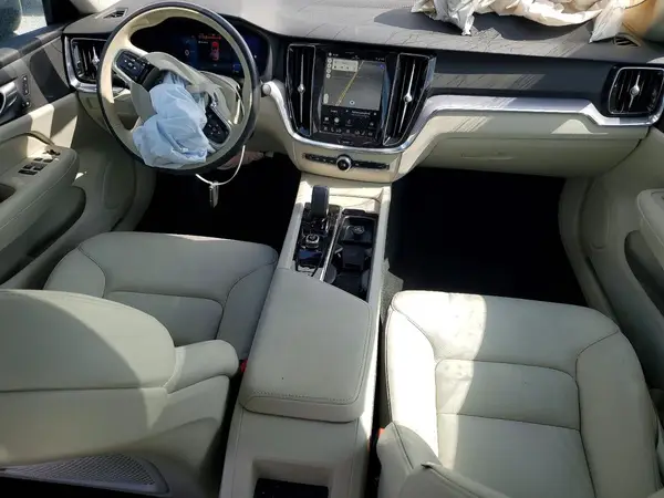 7JRL12FJ5SG369129 2025 VOLVO S60 - Image 8