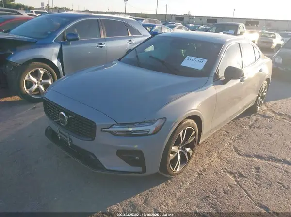 7JRL12FK0RG322142 2024 VOLVO S60 - Image 2