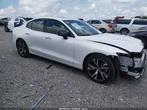 7JRL12FK1RG313241 2024 VOLVO S60 - Image 1