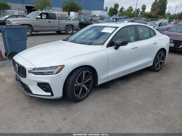 7JRL12FK1RG324174 2024 VOLVO S60 - Image 2