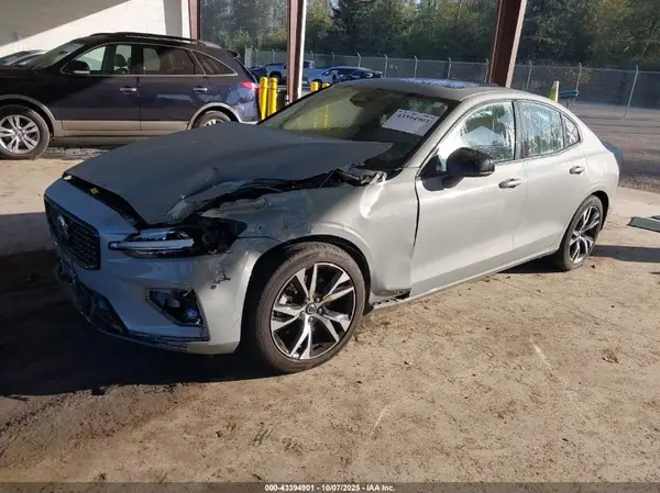 7JRL12FK2RG318951 2024 VOLVO S60 - Image 2