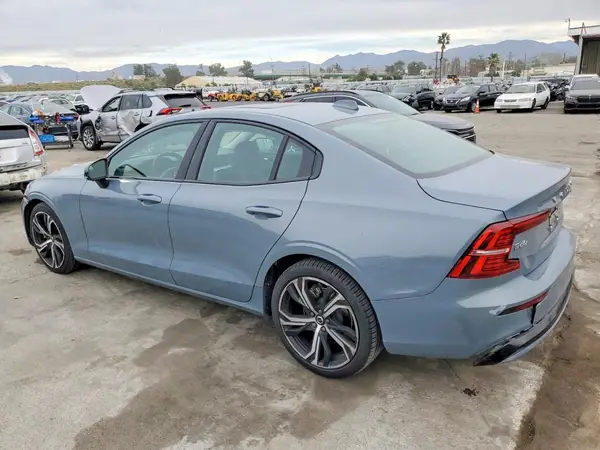 7JRL12FK2RG322305 2024 VOLVO S60 - Image 2
