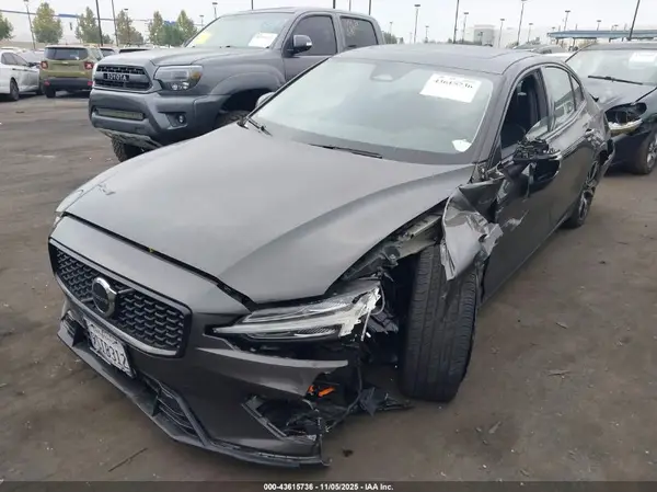7JRL12FK3RG317419 2024 VOLVO S60 - Image 2