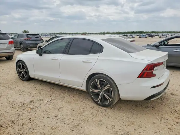 7JRL12FK5RG303148 2024 VOLVO S60 - Image 2
