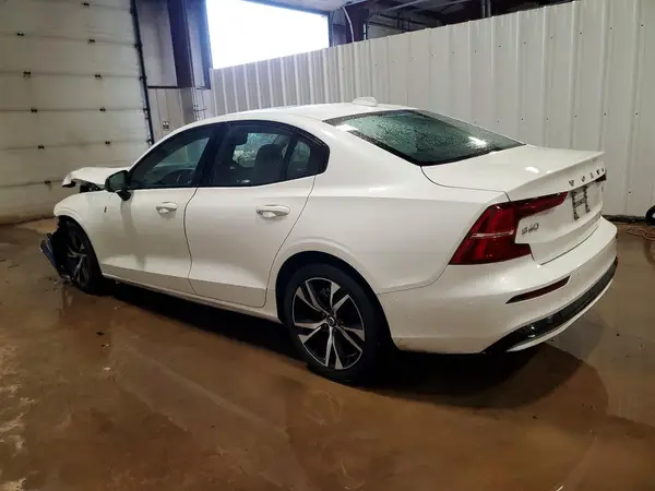 7JRL12FK5RG323125 2024 VOLVO S60 - Image 2