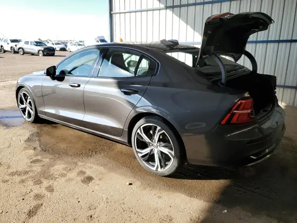 7JRL12FK8RG294428 2024 VOLVO S60 - Image 2