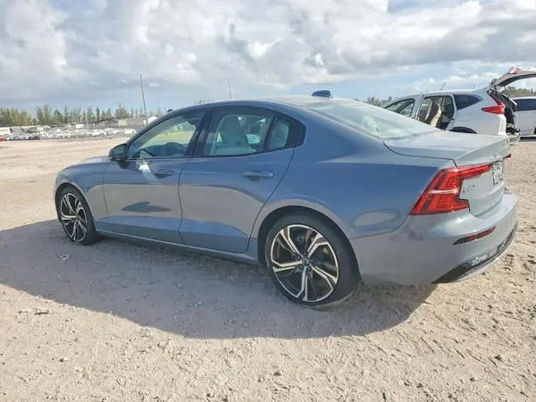 7JRL12FK8RG312362 2024 VOLVO S60 - Image 2