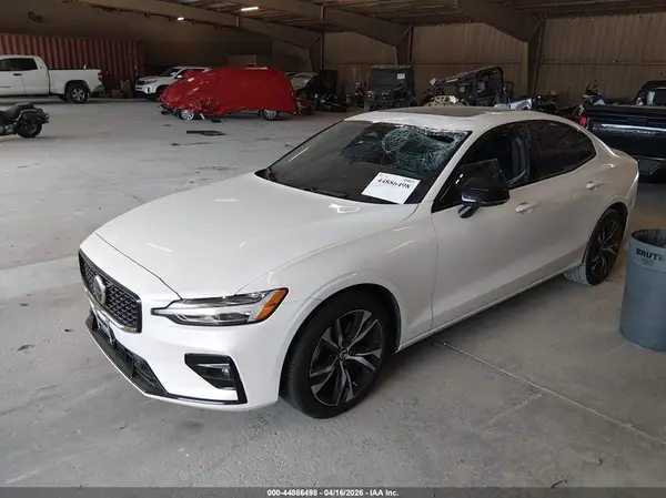 7JRL12FK8RG323314 2024 VOLVO S60 - Image 2