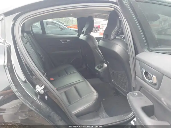 7JRL12FK8RG326827 2024 VOLVO S60 - Image 8
