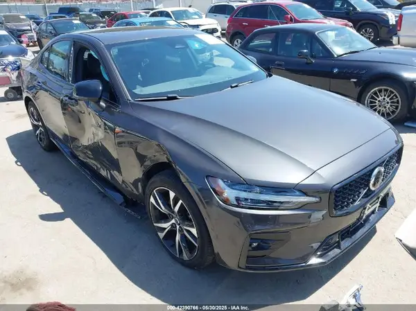 7JRL12FKXRG296326 2024 VOLVO S60 - Image 1